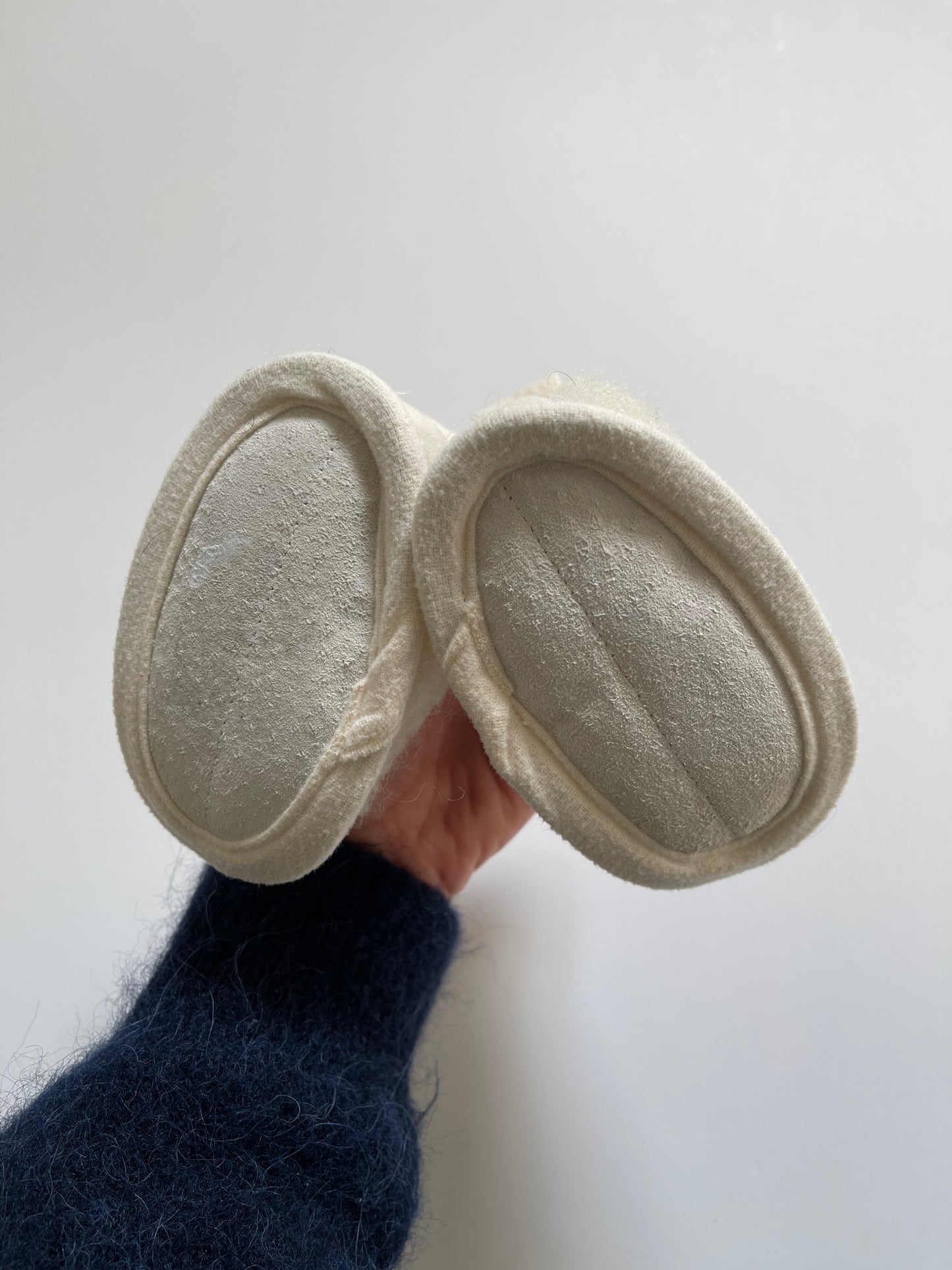 Milk booties 0-3 months