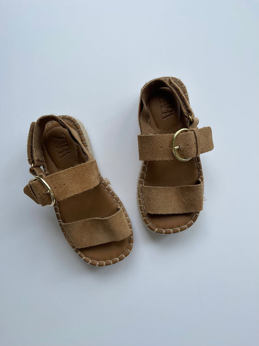 Sandals UK 11