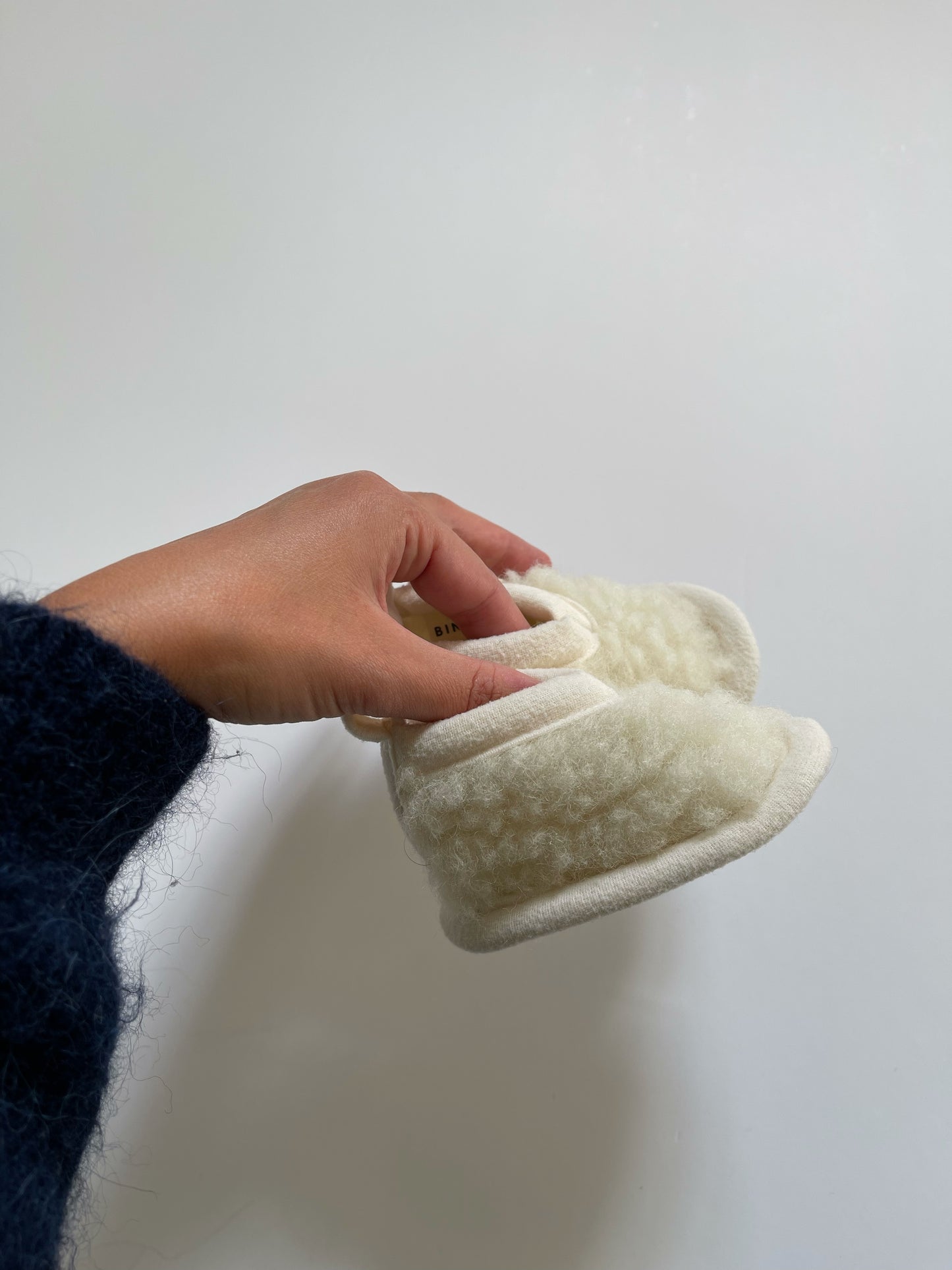 Milk booties 0-3 months