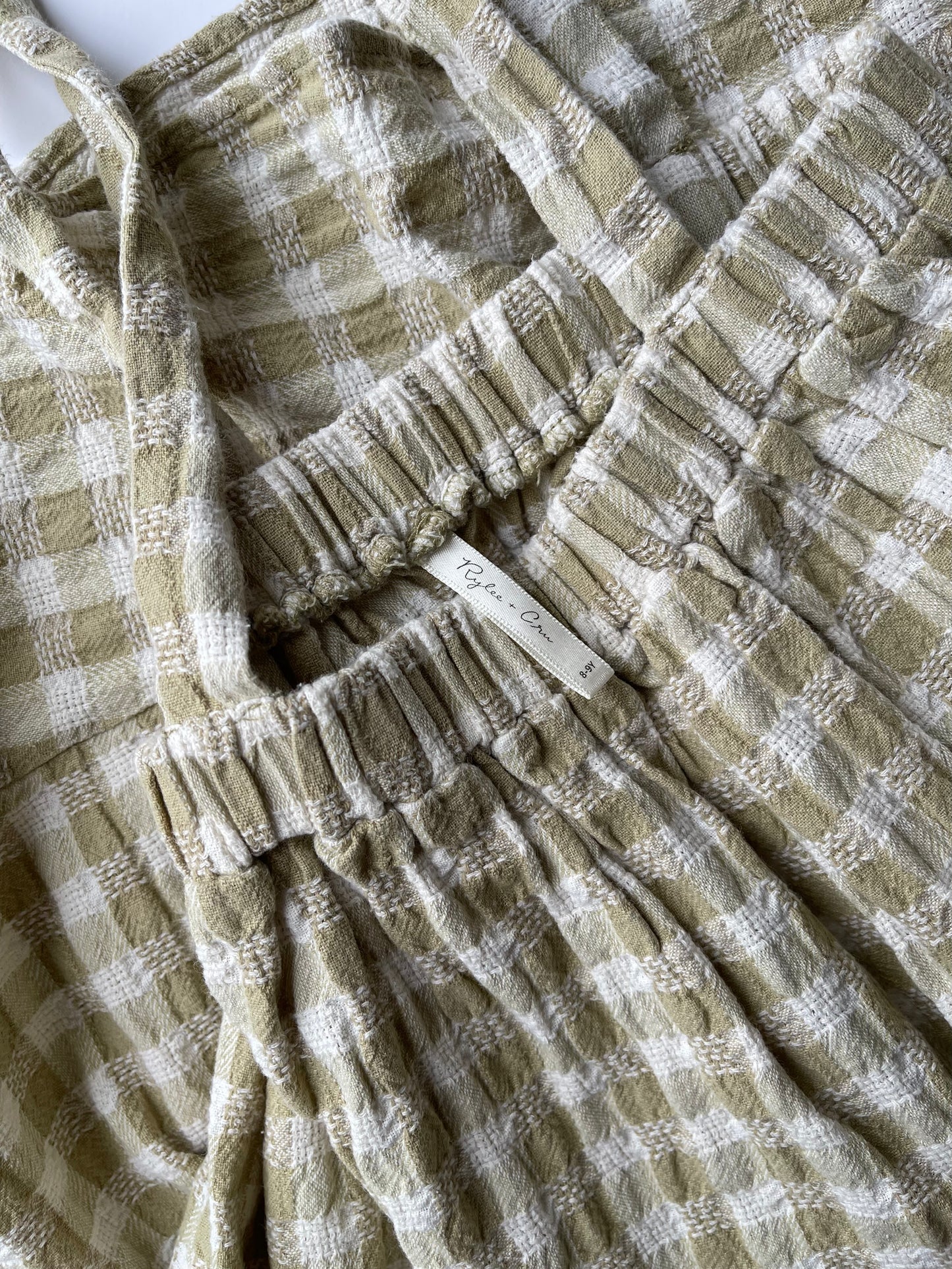 Dress 8-9 years